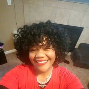 Meet your Posher, Tonya