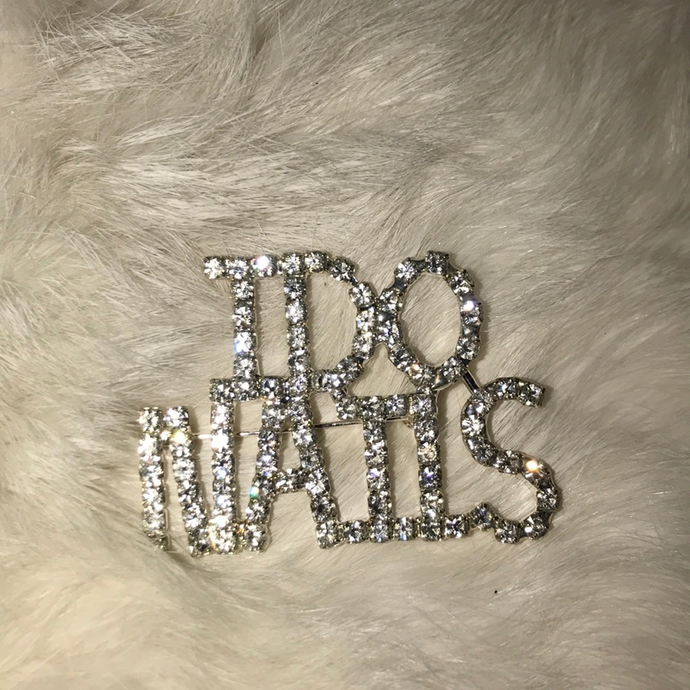 I do nails pin!! ❄️ 💅