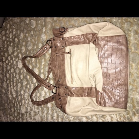 Purse - Picture 2 of 3