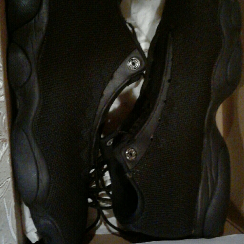 All  black jordan horizon