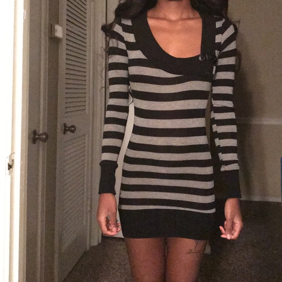 Gray and black tunic sweater - Picture 1 of 2