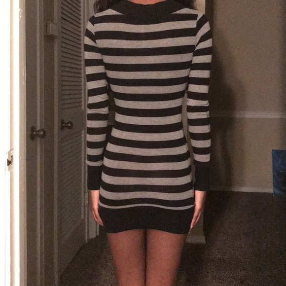 Gray and black tunic sweater - Picture 2 of 2