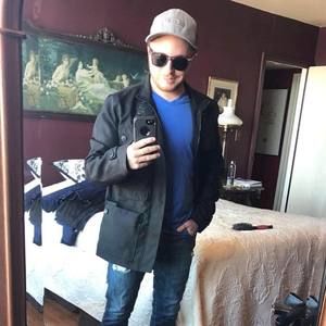 Meet your Posher, Christopher