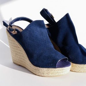 Steve Madden Navy Blue Suede Wedges (Size 9)