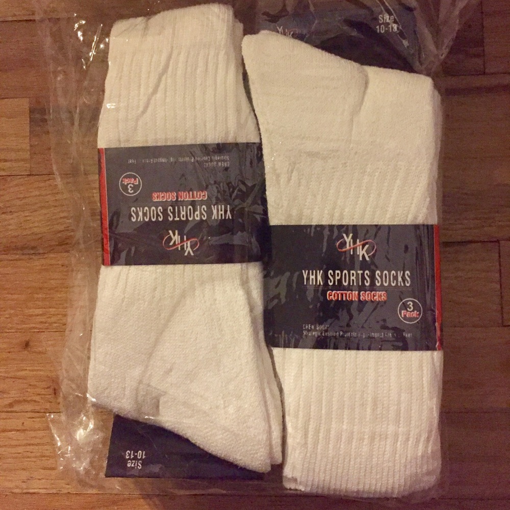 12 Pairs of Brand New White Quality Mens Socks
