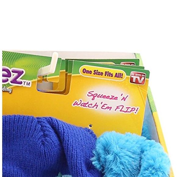 Flipeez - FUN! Interactive Children's Winter Hat! - Picture 7 of 8