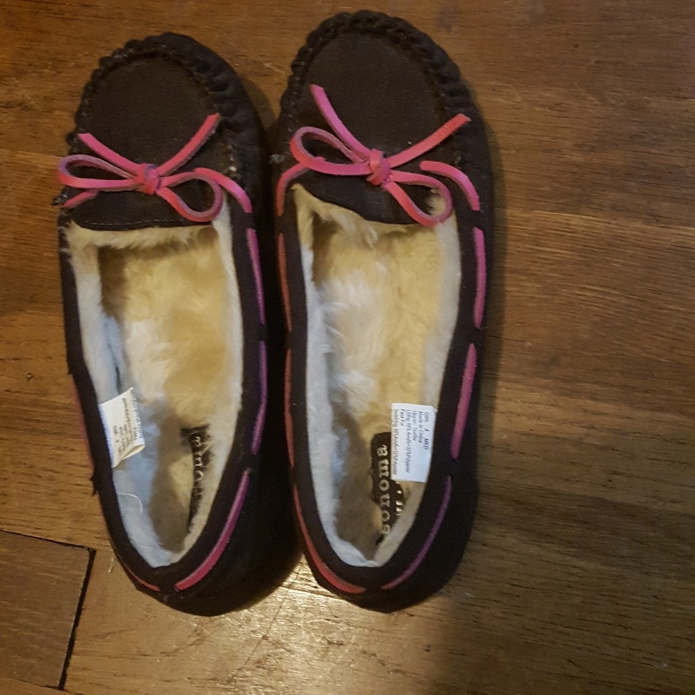 NWOT Genuine Leather Moccasins 👞w/ 🐑fur lining