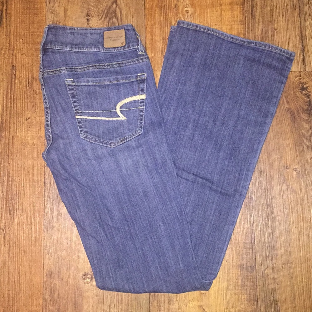 American Eagle Women's Artist Jeans Size 6