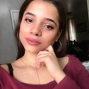 Meet your Posher, Natalia