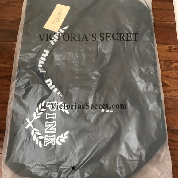 New Victoria’s Secret Pink Duffle Gym Bag - Picture 4 of 4