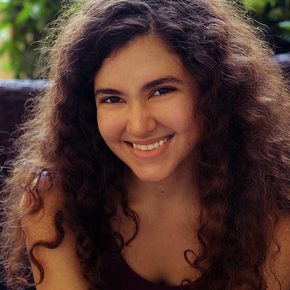 Meet your Posher, Paulina - Picture 1 of 1