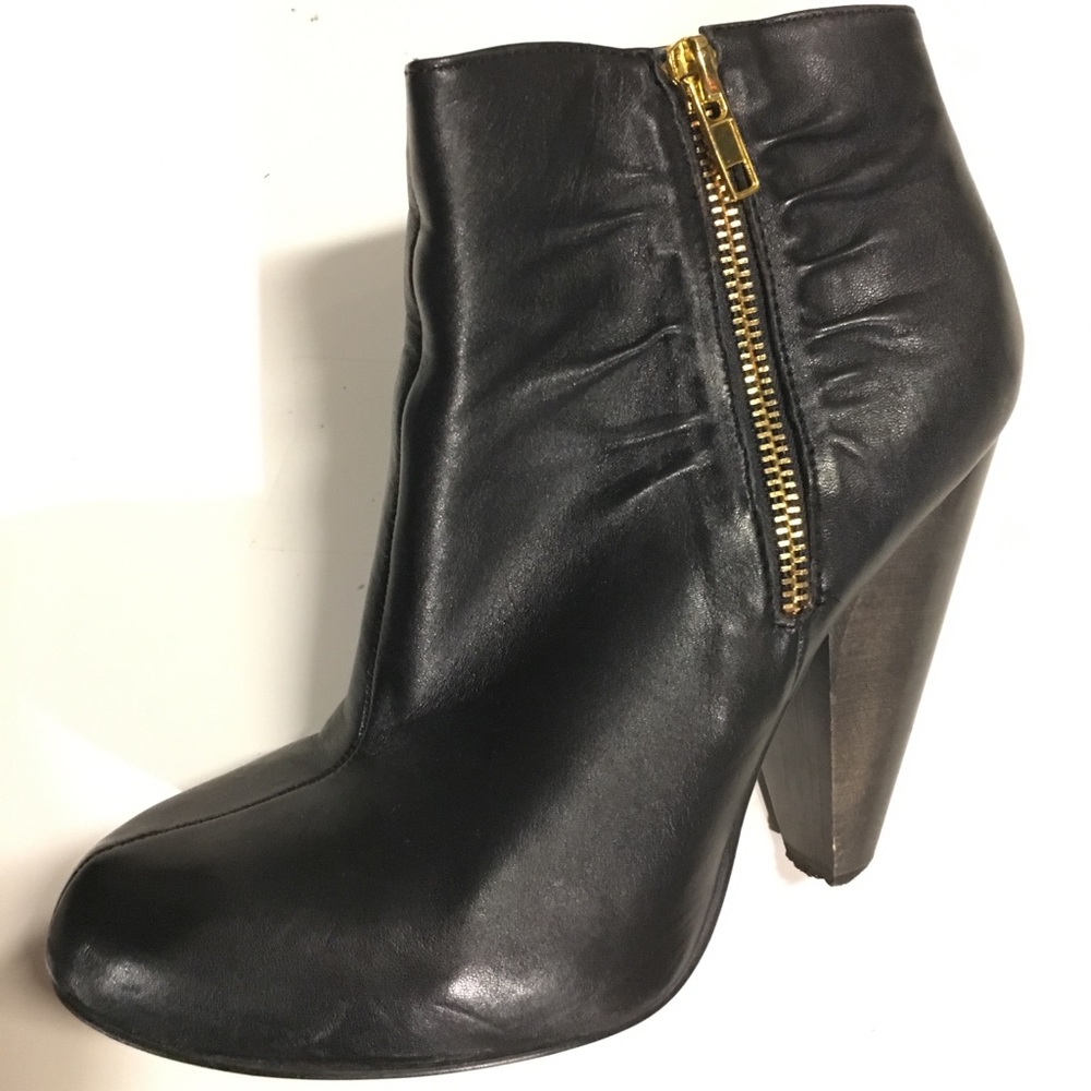 Chinese Laundry ankle boot, leather, black