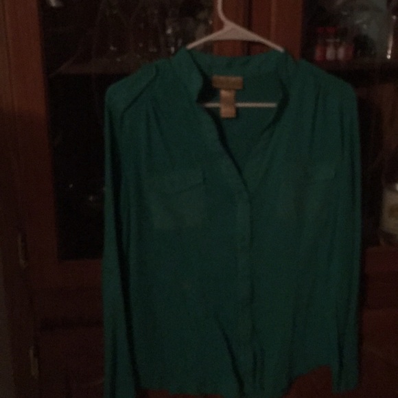 Shirt - Picture 3 of 3