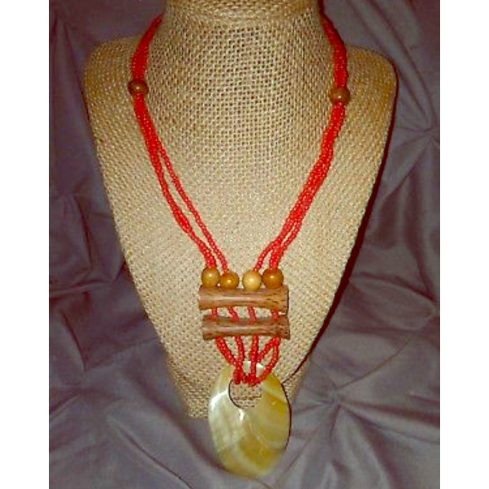 RED SEED BEADED MOP WOODEN CHUNKY TRIBAL NECKLACE