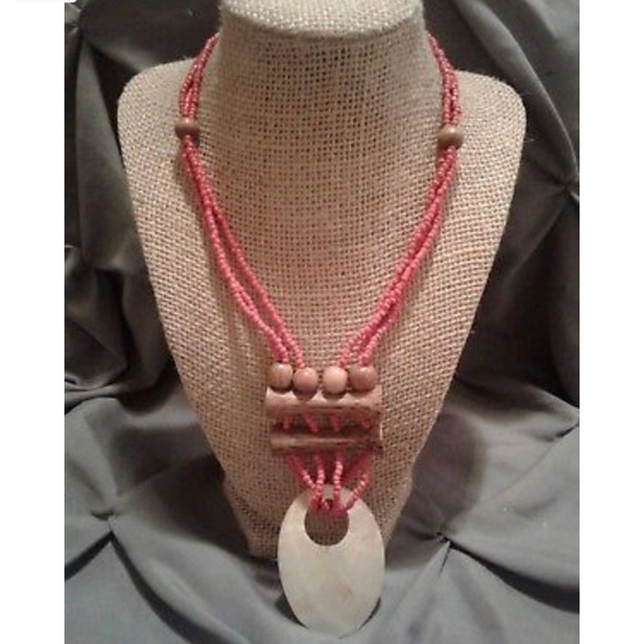 RED SEED BEADED MOP WOODEN CHUNKY TRIBAL NECKLACE - Picture 3 of 5