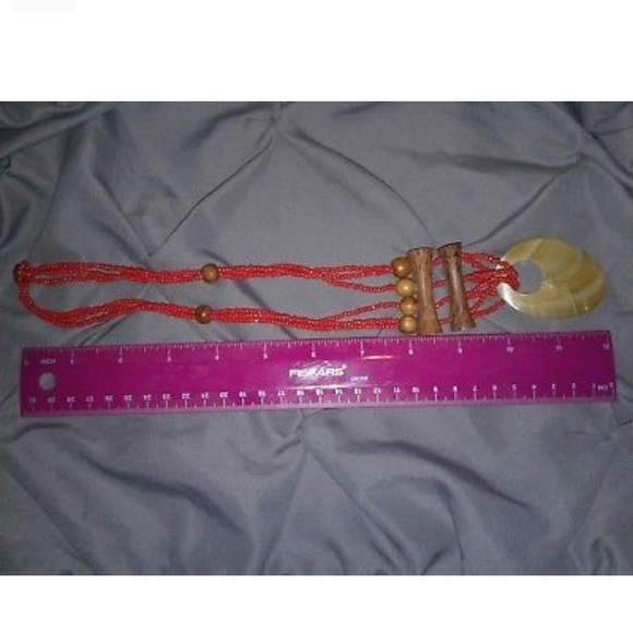 RED SEED BEADED MOP WOODEN CHUNKY TRIBAL NECKLACE - Picture 5 of 5