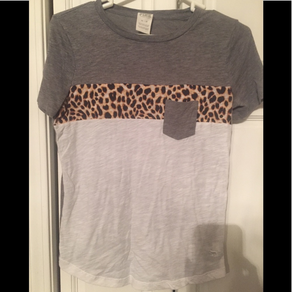 Vs pink tee