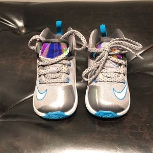 Nike Lebron James Toddler Sneakers