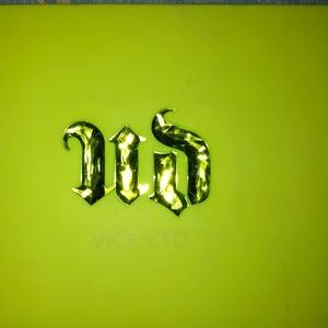 Urban Decay Vice LTD Eyeshadow Palette