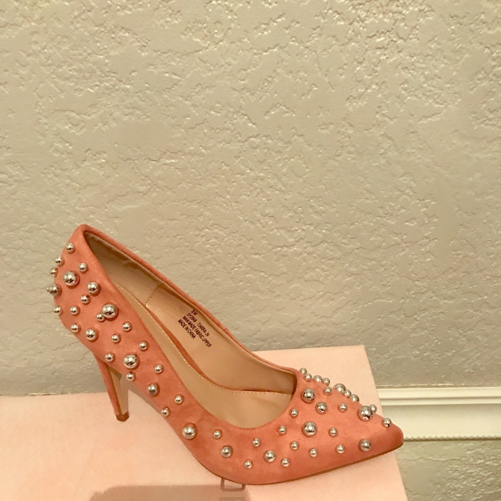 🤩Tiara Rose Pumps