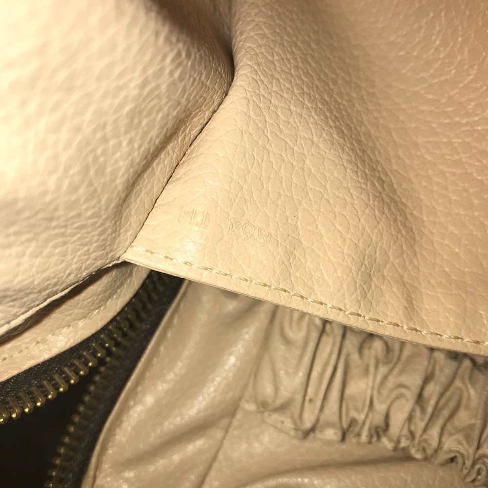 Authentic LV Pouch 28 🎉SOLD🎉 - Picture 8 of 8