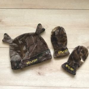 Camouflage Hat and Mittens