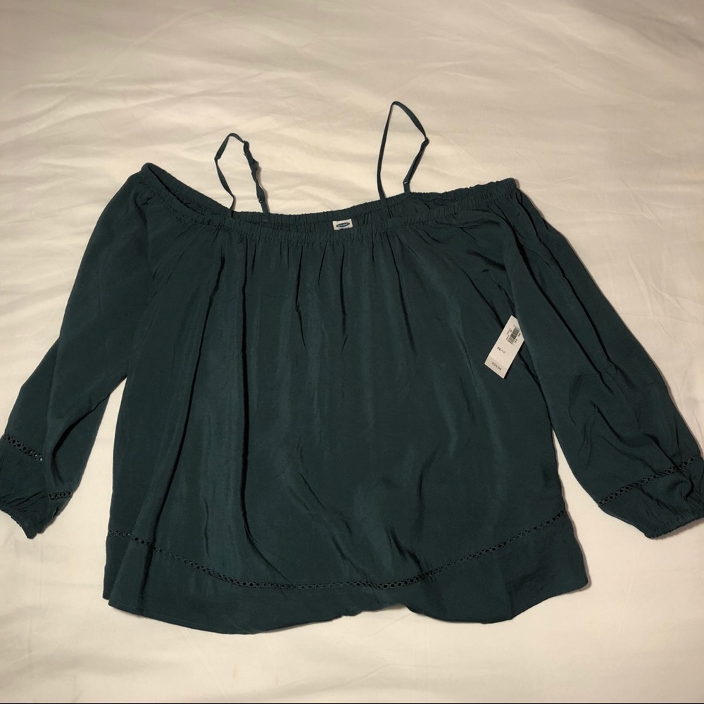 OFF THE SHOULDER LONG SLEEVE BLOUSE