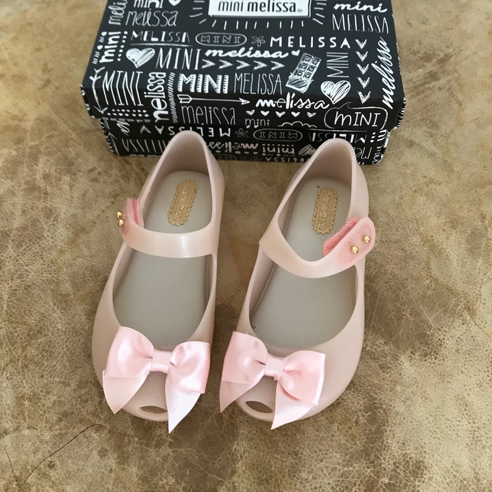 Brand new mini Melissa shoes. Size 8