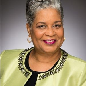 Meet your Posher, Claudette