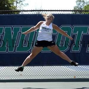 Meet your Posher, Maxine