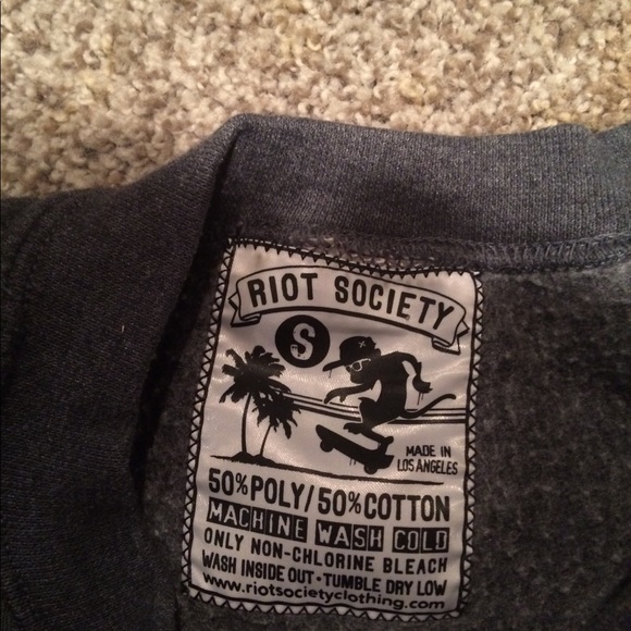 Riot Society crew neck sweatshirt - Picture 2 of 2