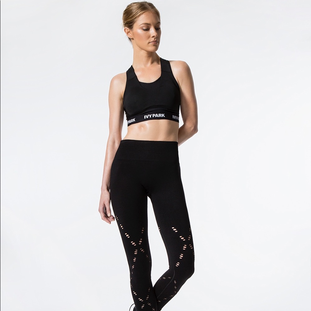 IVY PARK LOGO YOGA BRA / SPRTSBRA / TOP NWT XS S M - Picture 5 of 6