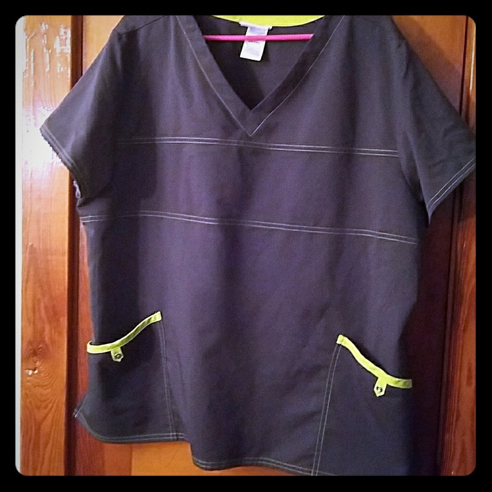 Scrub top