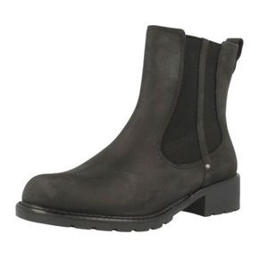 NEW Clarks W Black Leather Chelsea Ankle Boots