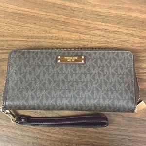 Michael Kors travel continental wallet damson