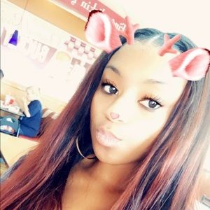 Meet your Posher, Alexia