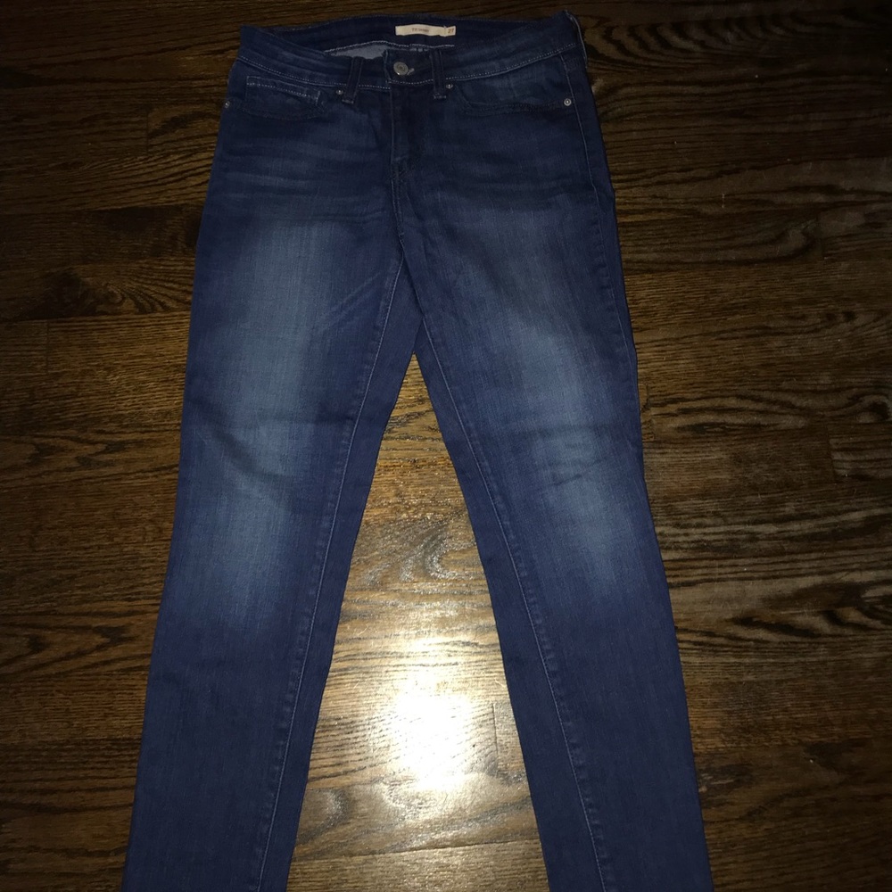 Women’s Levi Jeans