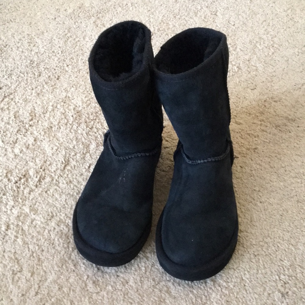 Costco Kirkland kids size 6 ugg like boots