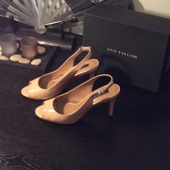 Ann Taylor women’s heels size 9 - Picture 3 of 8