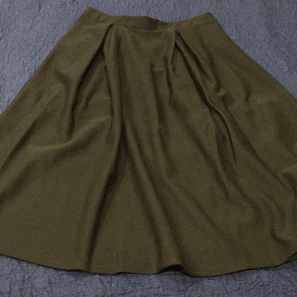**Sale**Black pleated midi circle skirt