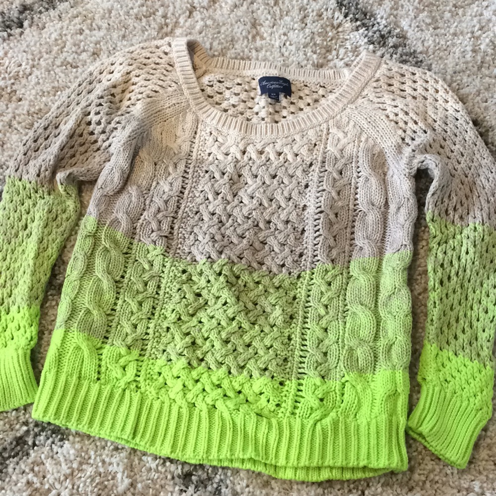 American Eagle ombré sweater size M