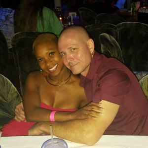 Meet your Posher, Dahlia