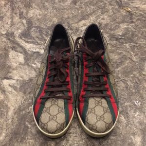 Gucci lace up sneakers