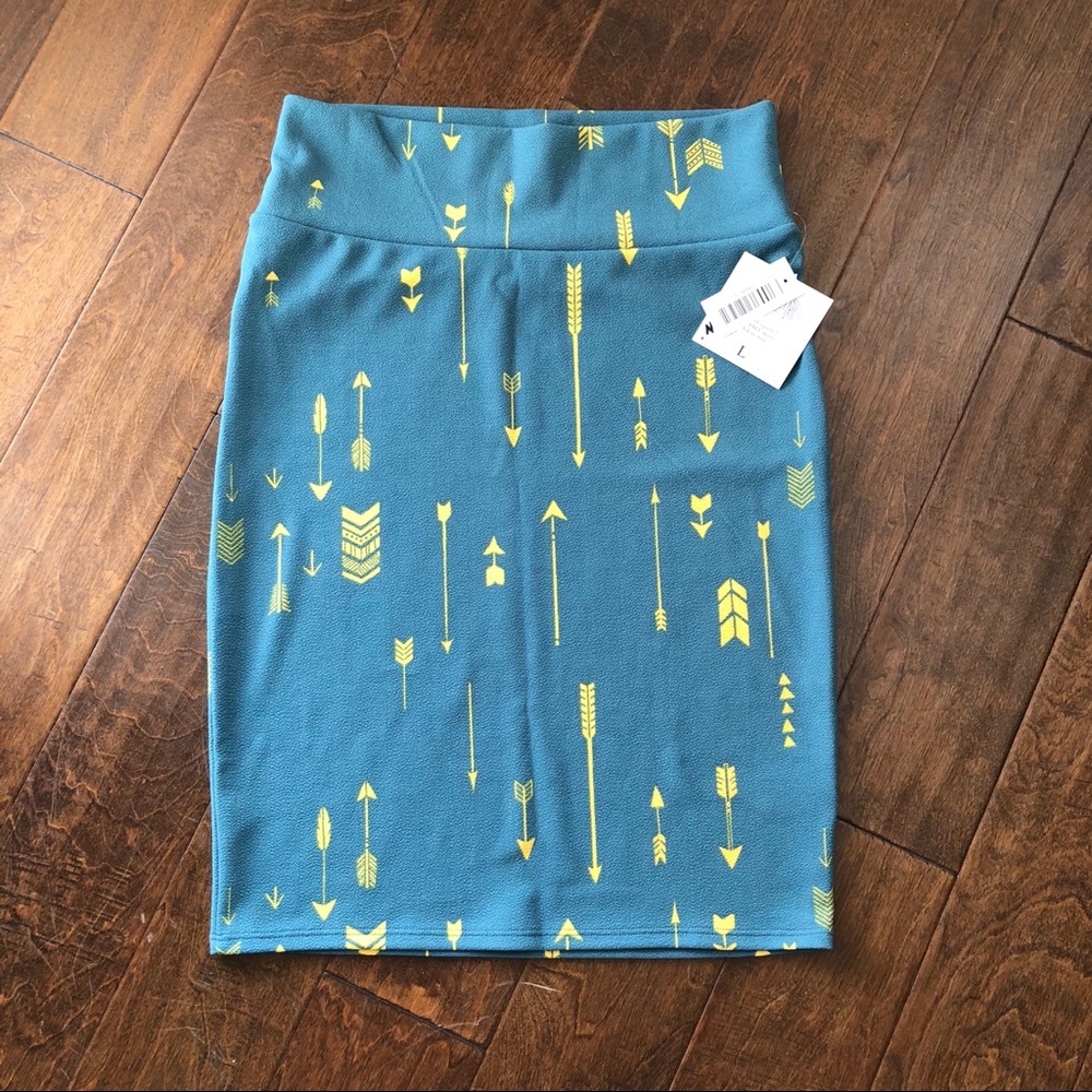 LuLaRoe - Large - Cassie