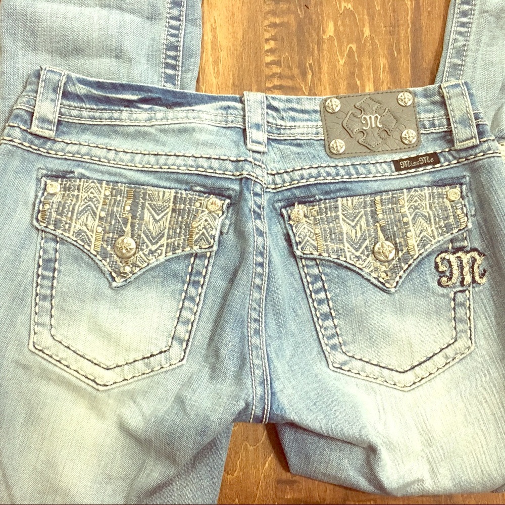 Miss Me Cropped Jeans