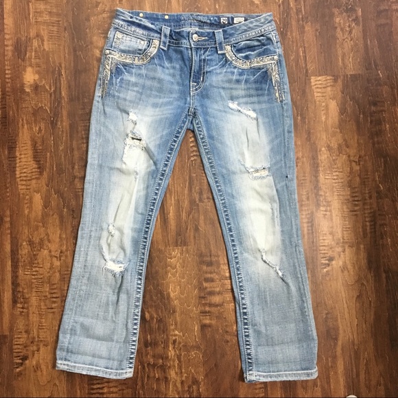 Miss Me Cropped Jeans - Picture 3 of 4