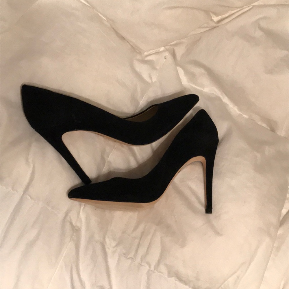 New Express edition black suede heels