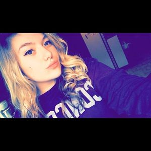 Meet your Posher, Daphney