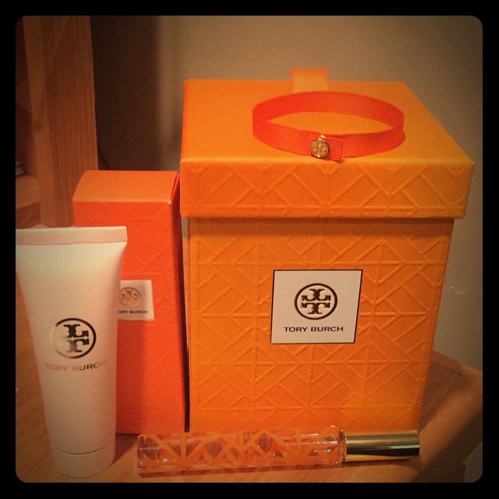 NWT Tory Burch roller perfume bravely lotion box