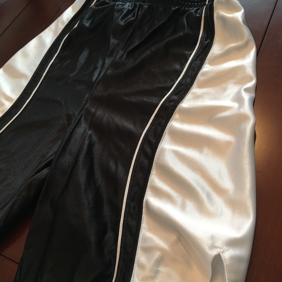NWOT Alleson Basketball Shorts - Picture 2 of 4